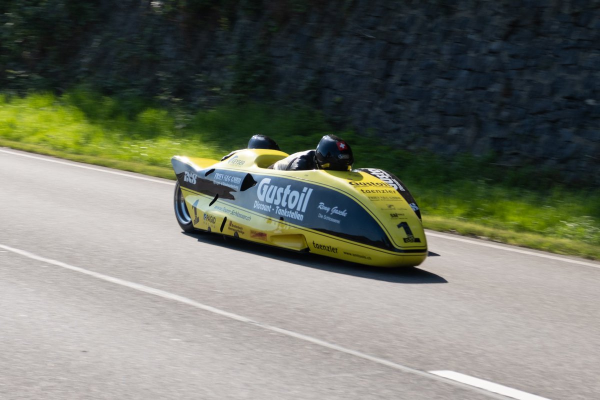 ArtifexMedia_JS's tweet photo. Es war mal wieder ein Fest 💪🏼
🏁 Schottenring Grand Prix 2023
#Vogelsberg #Motorsport #Schottenring #Schotten #Motorrad #🏁 #🏍️ #GrandPrix #Rennstrecke #DHM #feelingof53 #IDM https://t.co/nTzW9aJkDD