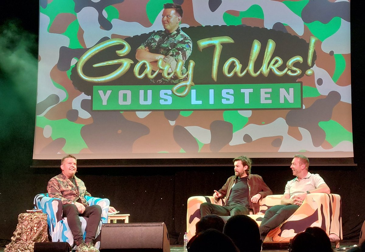 FatFellWalker's tweet photo. Fantastic show tonight! #GaryTankCommander @gregjmchugh @chrishoy @jackwhitehall #CheesyPasta https://t.co/EDvpAEGlIv