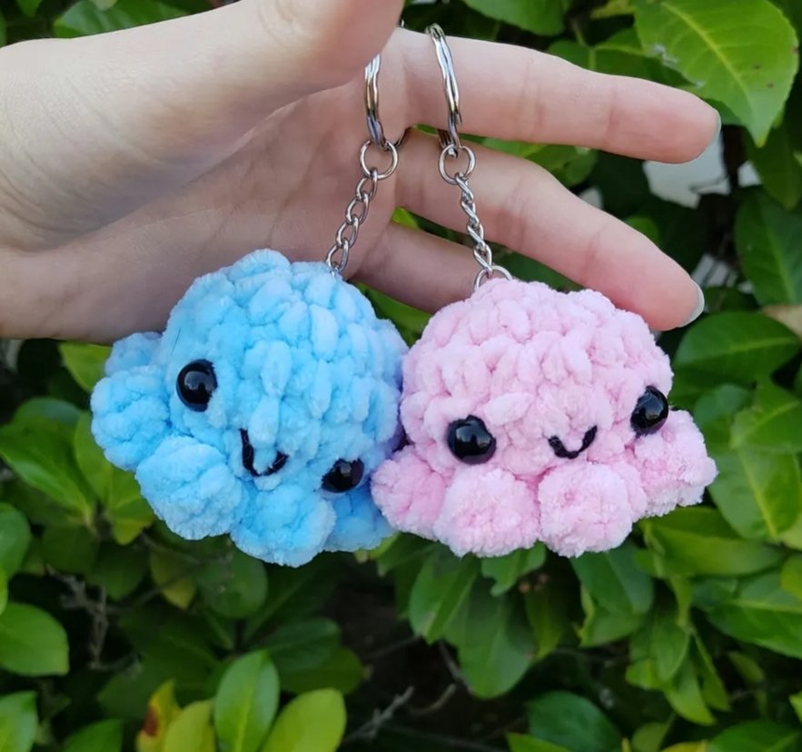 FernandezAuror7's tweet photo. ✨️Giveway ✨️

Pour fêter mes 1000 abonnés, j'ai décidé de vous gâter !🥰

Vous gagnerai une tortue de votre choix + un Porte-clé de votre choix ( parmi ceux que je vous montrerai dans la semaine) 

Il faut :
🐢 être abonné 
🐢 RT 
🐢 inviter un ami 

TAS vendredi soir https://t.co/H7ss4rVezr