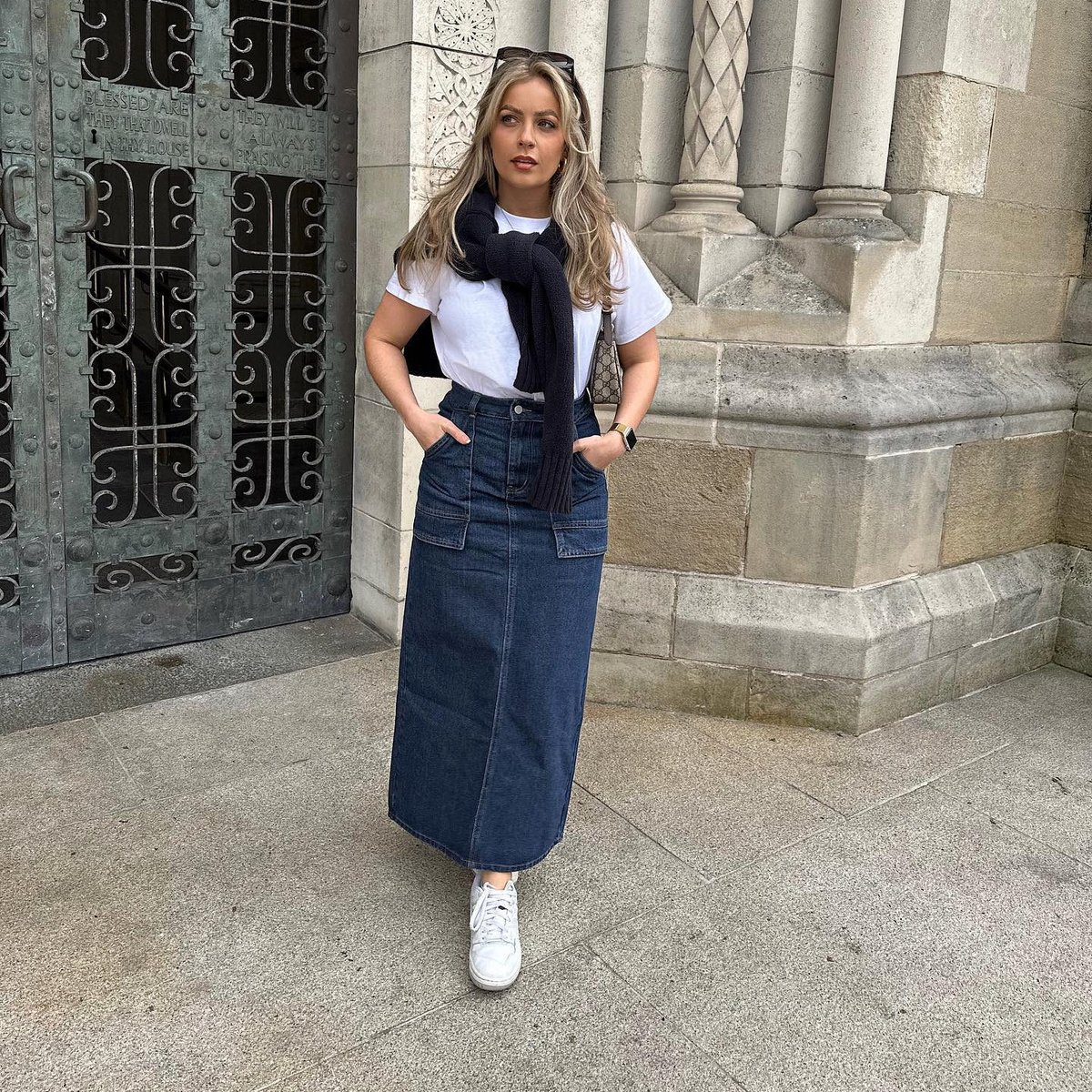 Denim Days.
Free Standard on all orders over £50.
Via <a href="/melissariddell/">melissa riddell</a>
🔎Denim Cargo Midi Skirt