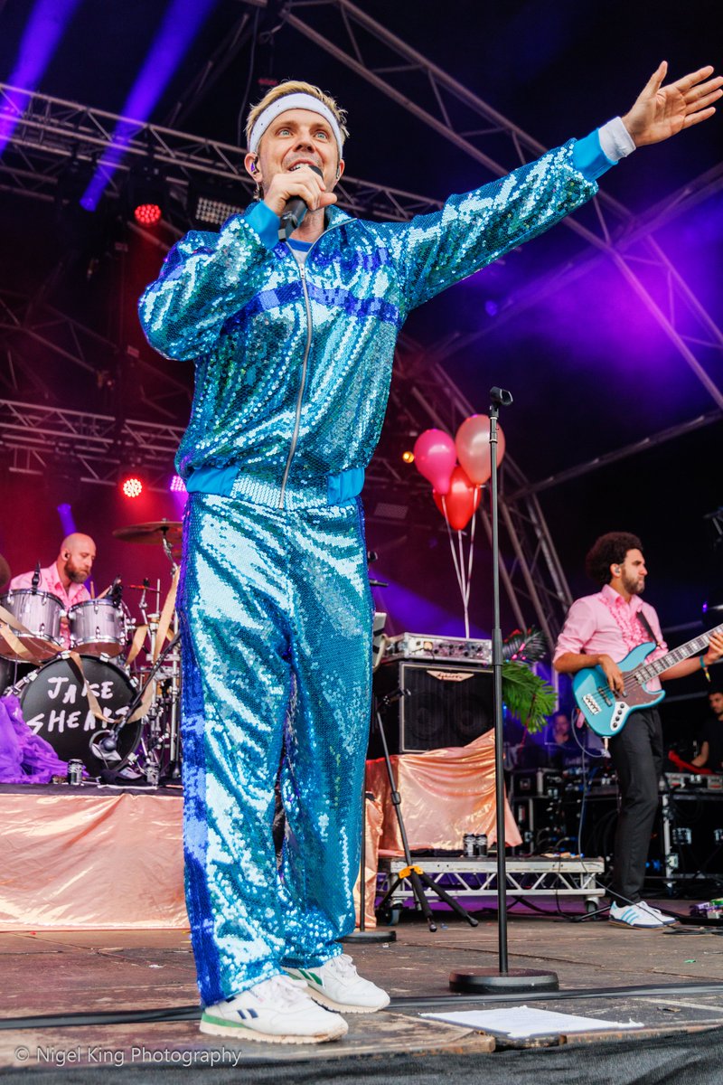 NigelKingPhotos's tweet photo. More @jakeshears on the @Confetti_ICT stage at @splendourfest Day 2 in #Nottingham.

For @LeftLion.

#LiveMusicPhotography #GigPhotography #musicphotography #musicphotographer #NottinghamPhotographer #Nottingham #SplendourFest https://t.co/B1NWvYsJin