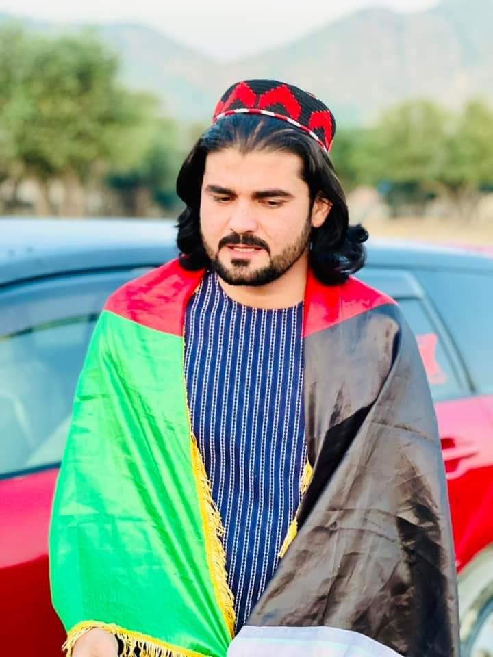 PaywastoonAtal's tweet photo. Please tweet and retweet!

#Stand4Gilaman
#SupportPTM https://t.co/eWJFP8htpd