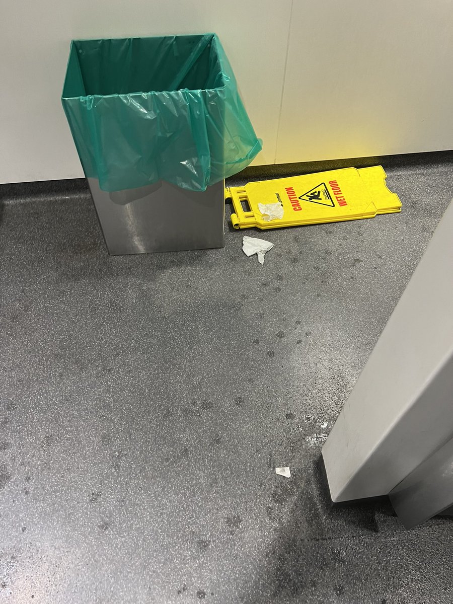 kennolan_'s tweet photo. @manairport Manchester Airport T1 Arrivals 18.30hrs. Shocked to arrive at such a  filthy and unsanitary mess! The attached video clip and photo speak for themselves. Surely there should not be any excuse? https://t.co/wrhRPc5bKS