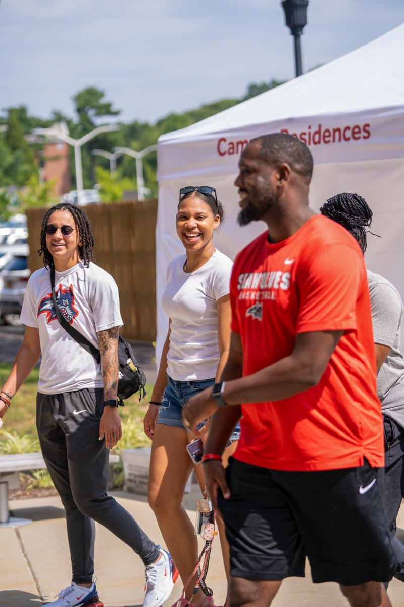 StonyBrookWBB's tweet image. Ain’t no place like home 🏝️

🌊🐺 x #CAAHoops x #MoveInMonday