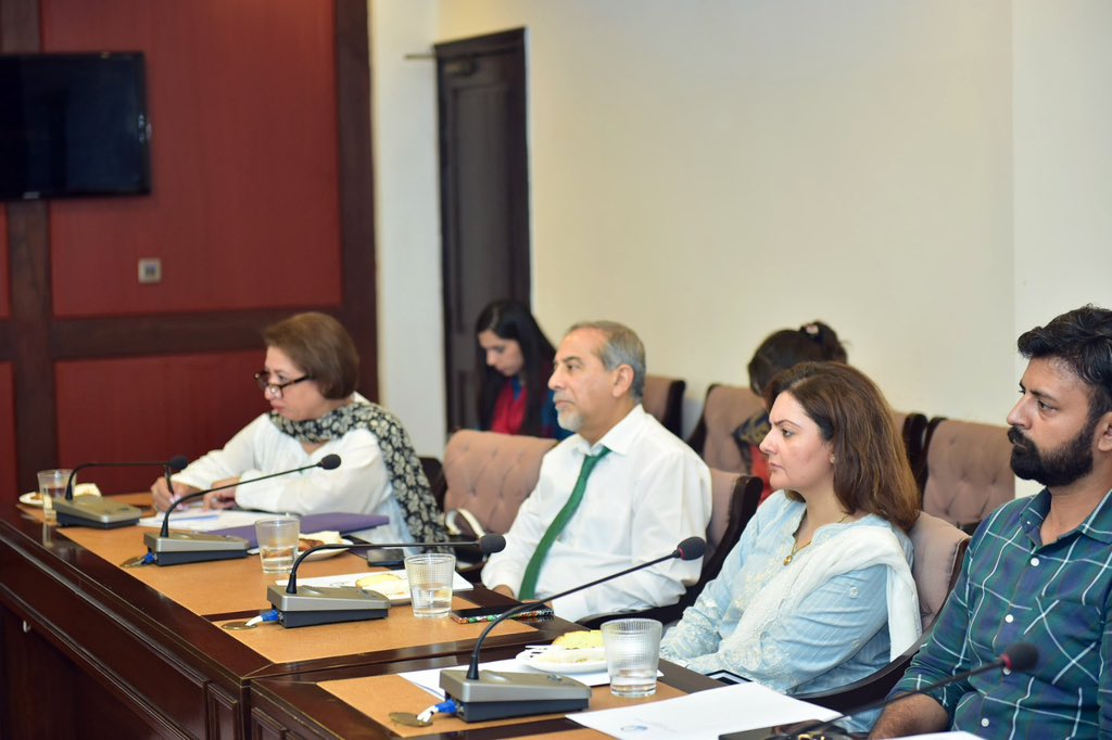thegreendraft's tweet photo. A big step towards greener 🇵🇰The round table on climate crisis, organized by @thegreendraft
& @CIL_HIVE emphasized the importance of coherent climate policies in political manifestos. Great to see all political parties coming together to prioritise climate in their manifestos. https://t.co/cJ4YCHdB1C