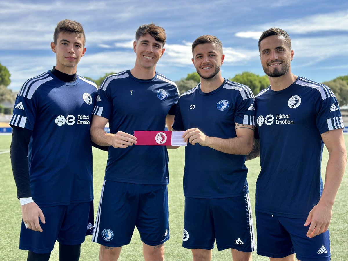 Las Rozas CF (@lasrozas_cf) on Twitter photo PRIMER EQUIPO| Os presentamos a los 4 © que esta temporada portarán el brazalete de capitán.
1. Pérez
2. <a href="/mariohernando7/">Mariø</a>
3. <a href="/victormendi4/">Víctor</a>
4. <a href="/josete1gonzalez/">josete gonzalez</a>
<a href="/slashmobility/">Slashmobility</a>
#CorazonAzul | 💙
#GanasDeVolver PRIMER EQUIPO| Os presentamos a los 4 © que esta temporada portarán el brazalete de capitán.
1. Pérez
2. <a href="/mariohernando7/">Mariø</a>
3. <a href="/victormendi4/">Víctor</a>
4. <a href="/josete1gonzalez/">josete gonzalez</a>
<a href="/slashmobility/">Slashmobility</a>
#CorazonAzul | 💙
#GanasDeVolver