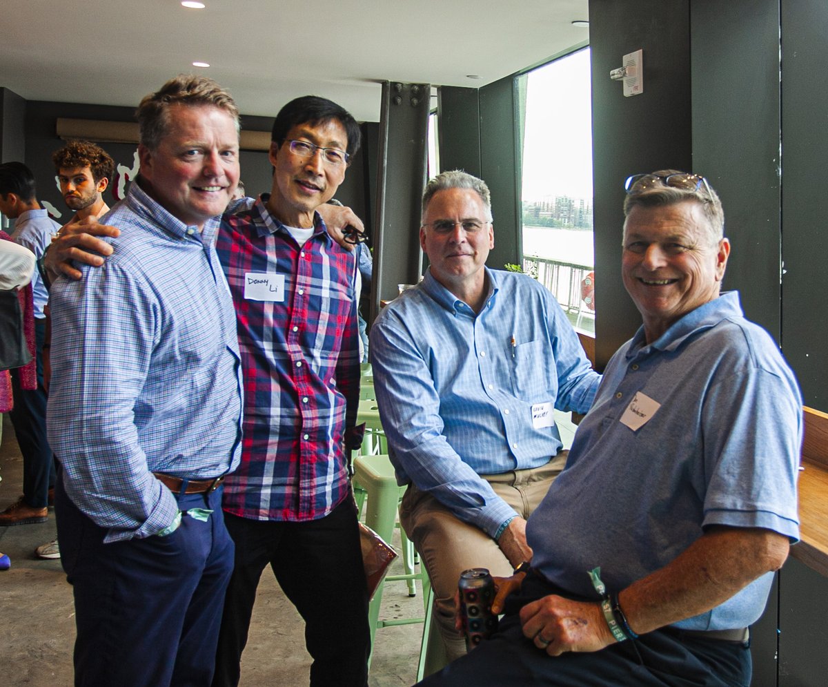 StructureTone's tweet photo. A great time was had by all at the NY summer social! Colleagues shared food, drinks, and fun at Pier 57’s Market 57, a cool new dining spot committed to celebrating NYC’s local, independent food culture, built by #StructureTone earlier this year. #WeBuildAmazingSpaces https://t.co/ZgI8HrqX8q