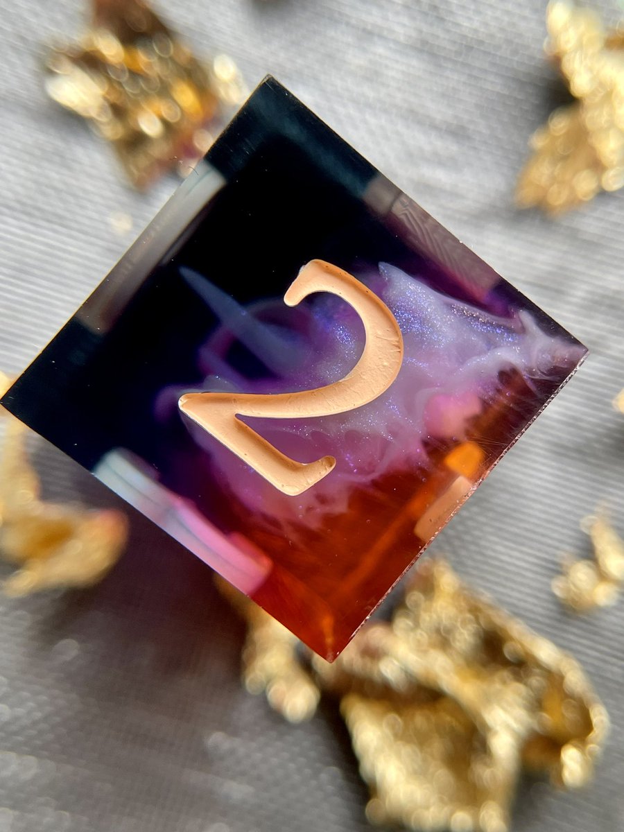 Glass Dawn 
Sunset vibes forever!!! 
#handmadedice #dnd #ttrpg