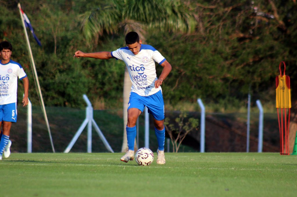 Albirroja's tweet photo. Inició la semana de amistosos internacionales

La Albirroja Sub 15 arrancó su novena etapa de entrenamientos en el CARDE.

🔗 https://t.co/GclgJPhMtj

#AlbirrojaSub15 ⚪️🔴 https://t.co/bheZ5MCJoQ