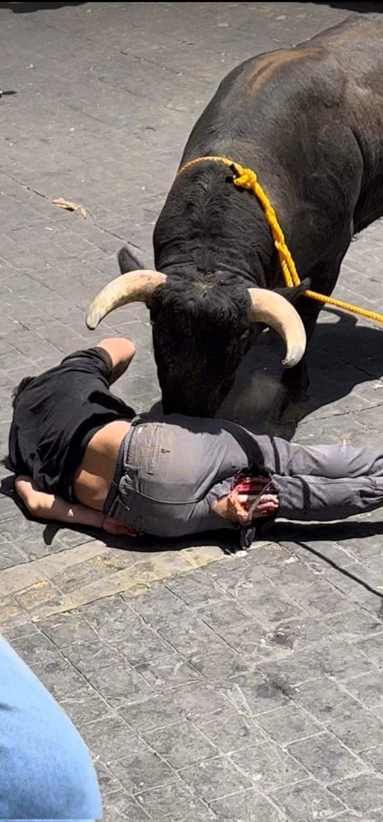AlertaMundoNews's tweet photo. 🇲🇽 | MÉXICO: Aumentó a 20 el número de heridos en la Huamantlada 2023. Varios están en estado crítico. https://t.co/CLdC15wfKi