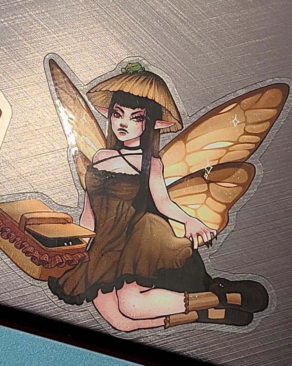 MagicofService's tweet photo. I've once again forgot this account exists but look at the cool stickers I just put on my laptop https://t.co/byb9uuKubQ
