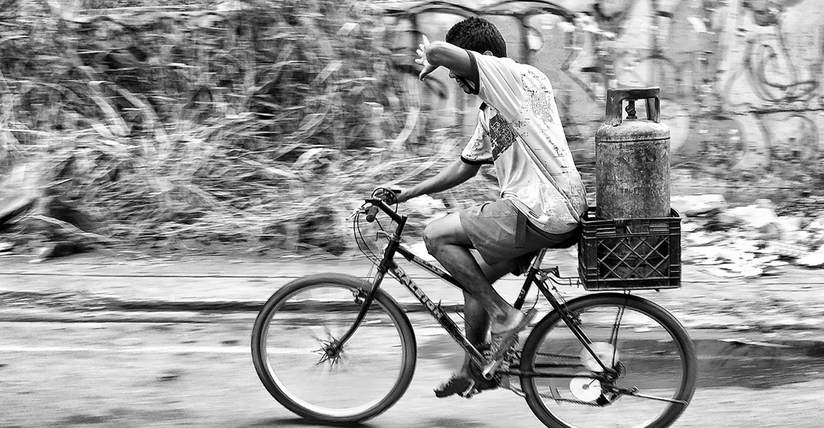 #Artículo | EHC: Tres letras que hablan de un país derrumbado.    

‼️ Cada Emergencia Humanitaria Compleja se diferencia por los factores que la componen, como los elementos causales, acontecimientos y resoluciones que tiene.  

🔗estoeselpost.com/ehc-tres-letra…