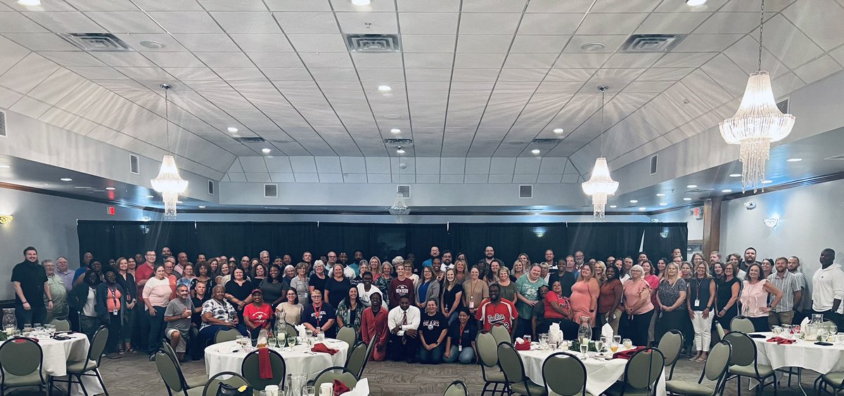 Dr. Darryl Thomas Jr (@darrylthomasjr2) on Twitter photo Collaborative Opening Staff Meeting <a href="/nbhsbears/">New Bern High School</a> and we enjoyed a great luncheon at The Flame. At New Bern High School we are the BEARS!! Building Excellence and Resilience!! <a href="/CravenCoSchools/">Craven Co Schools</a> #collaborationmatters Collaborative Opening Staff Meeting <a href="/nbhsbears/">New Bern High School</a> and we enjoyed a great luncheon at The Flame. At New Bern High School we are the BEARS!! Building Excellence and Resilience!! <a href="/CravenCoSchools/">Craven Co Schools</a> #collaborationmatters