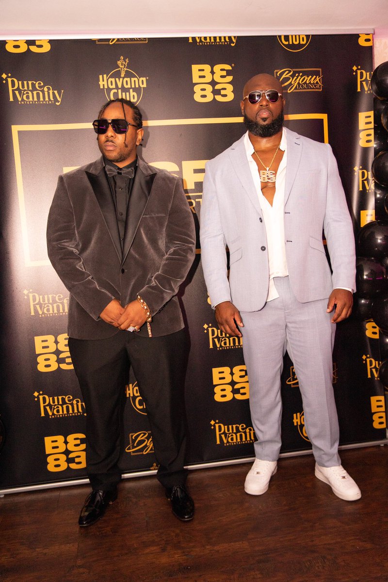 DespaRobinson's tweet photo. Birthday settings 🍾 https://t.co/8Tx6BuJFy4