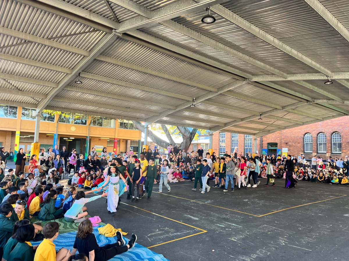 KENSINGTONPS's tweet photo. @KENSINGTONPS #celebrateBookWeek #lovewhereyoulearn https://t.co/yNuABEDxru