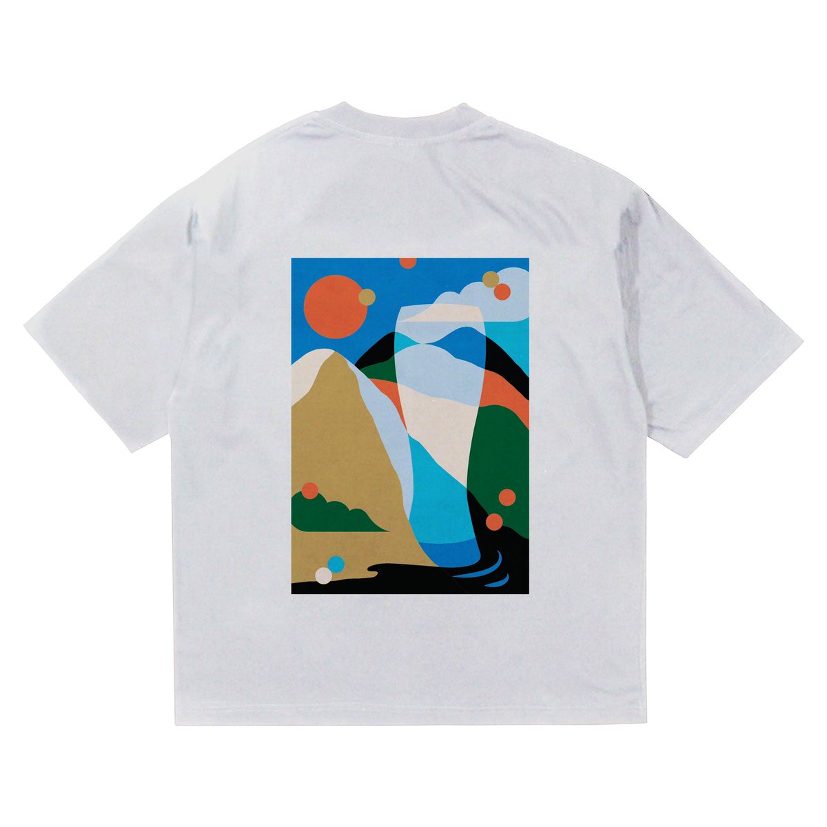 mcbf_official's tweet photo. 【Official T-shirt】
オフィシャルグッズ情報

Asuka Watanabe &amp; Eva VernetとのコラボT-shirtです。
以下のリンクから購入可能です。

https://t.co/vPSpueuY2r https://t.co/CFv6Ug9fLZ