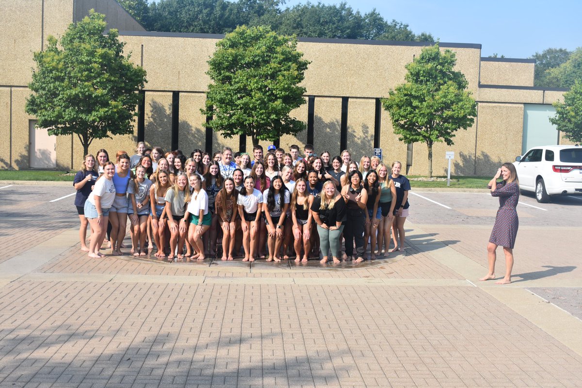 Angela Mager tweet media