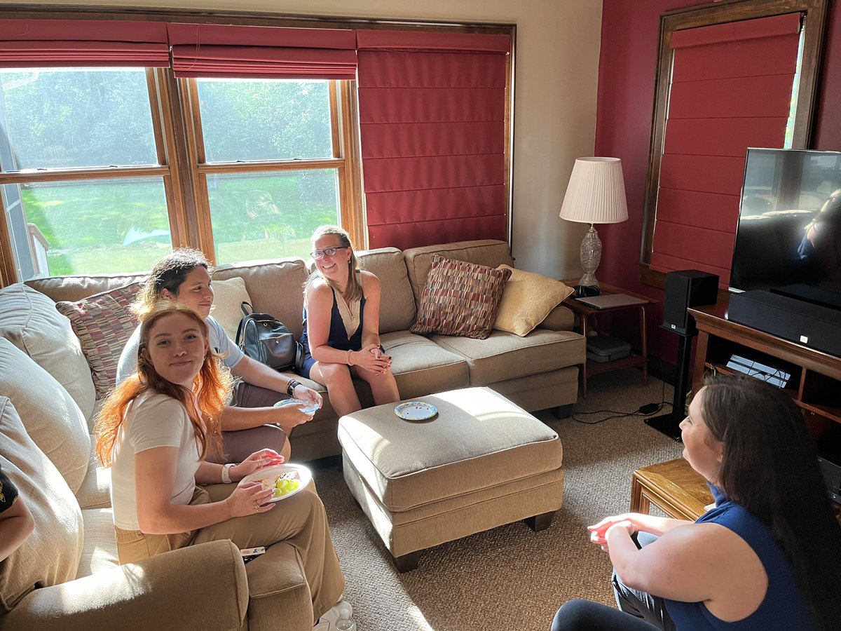 WIU_GenExpPsych's tweet photo. A few photos from the Psychology Graduate Student Orientation at our department chair’s home! Thank you Dr. Lane for your hospitality 💜💛 https://t.co/lDSCfzX0b3