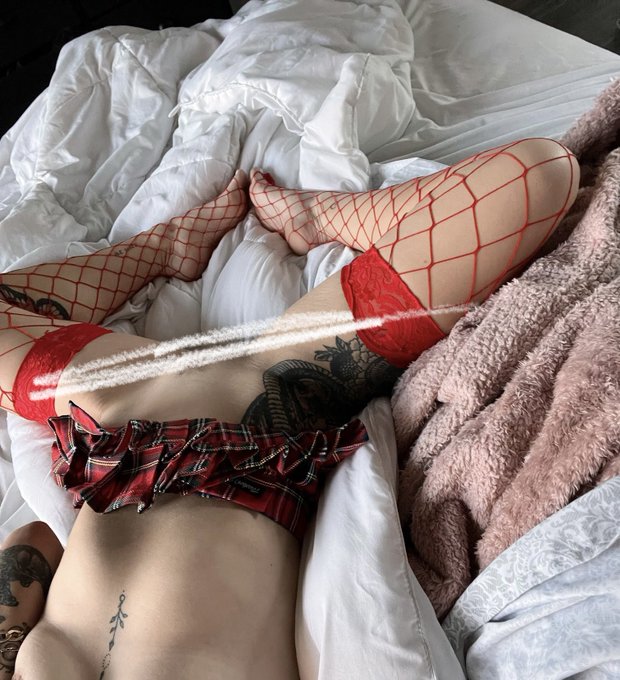 it's not censored on OF 🙃 https://t.co/opjzYcKn4l
