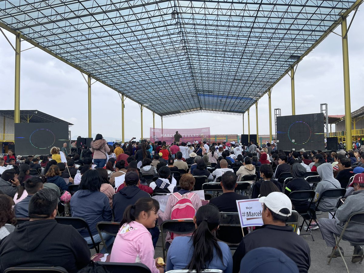 adanmartinezt's tweet photo. #México 
MARCELO EBRARD @m_ebrard en #CHALCO #EdoMex
Mensaje Claro: Los Programas de BIENESTAR son Constitucionales NO DEPENDEN de Apoyar a X Aspirante, NADIE debe PRESIONAR, NADIE se los va a QUITAR 
Con #MejorMarcelo Vamos por la GRANDEZA de MÉXICO 🇲🇽 @RocioCobosU https://t.co/VjDT1MomBh
