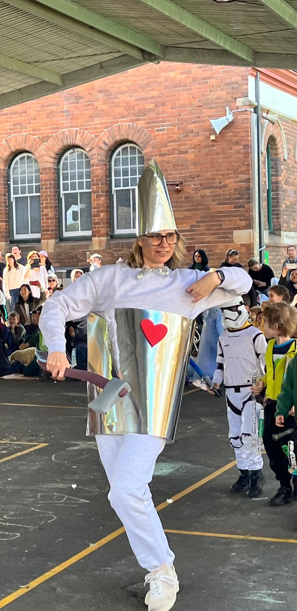 KENSINGTONPS's tweet photo. @KENSINGTONPS #celebrateBookWeek #lovewhereyoulearn https://t.co/UOFIGpYNjI