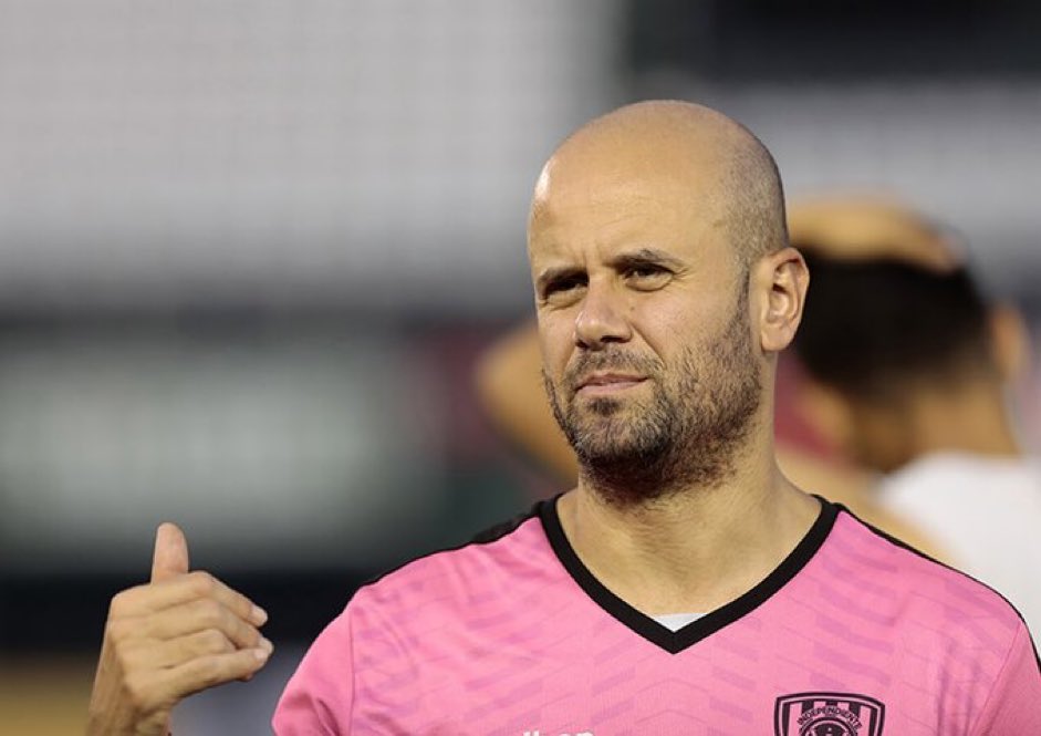 CalcioActu's tweet photo. Après le 3-0 contre Mirandes, le coach du Sporting Gijon a lié les difficultés de son buteur Uros Djurdjevic à draguer en discothèque : "Le but, c'est comme les filles... Quand tu ignores, elles reviennent. Idem pour le but." Commentaire polémique. ⚽🇪🇸 #SportingGijon #Ramirez https://t.co/e6SqggnBE1