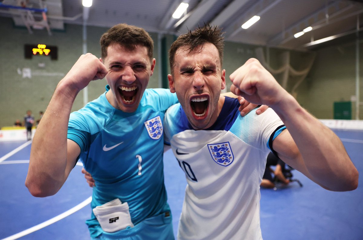 England tweet media