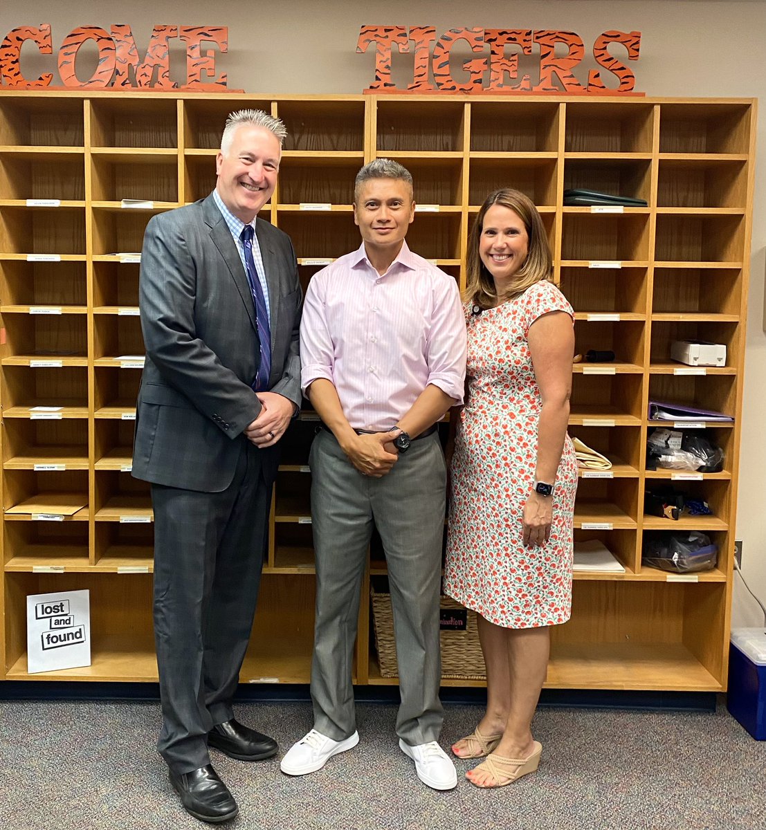 Hoang H Nguyen (@principal_win) on Twitter photo Thank you Becky and Eric for stopping by and showing support and helping us kickoff another amazing year! #FirstDayFairfax <a href="/FCPSR5/">FCPS Region5</a> <a href="/KilmerCenter/">Kilmer Center School</a> Thank you Becky and Eric for stopping by and showing support and helping us kickoff another amazing year! #FirstDayFairfax <a href="/FCPSR5/">FCPS Region5</a> <a href="/KilmerCenter/">Kilmer Center School</a>