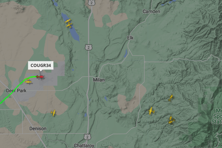 #OregonRoadFire We now have even more air resources working on the fire, 3 fire bosses, 4 helicopters (One of which is by the U.S. Army, and 2 smaller planes mainly checking on the activity and spread of the fire!!!