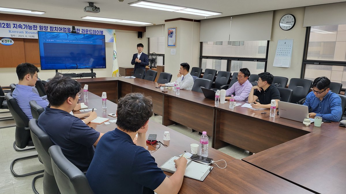 OceanOutcomes's tweet image. #ICYMI: O2 &amp;amp; @MSCecolabel Korea recently held our annual Korean Roundtable for Sustainable Tuna Fishing. 

As Korea’s MSC Certified &amp;amp; In-assessment tuna fisheries will soon need to meet updated standards, opportunities to gather like this are critical: bit.ly/44NFGXH