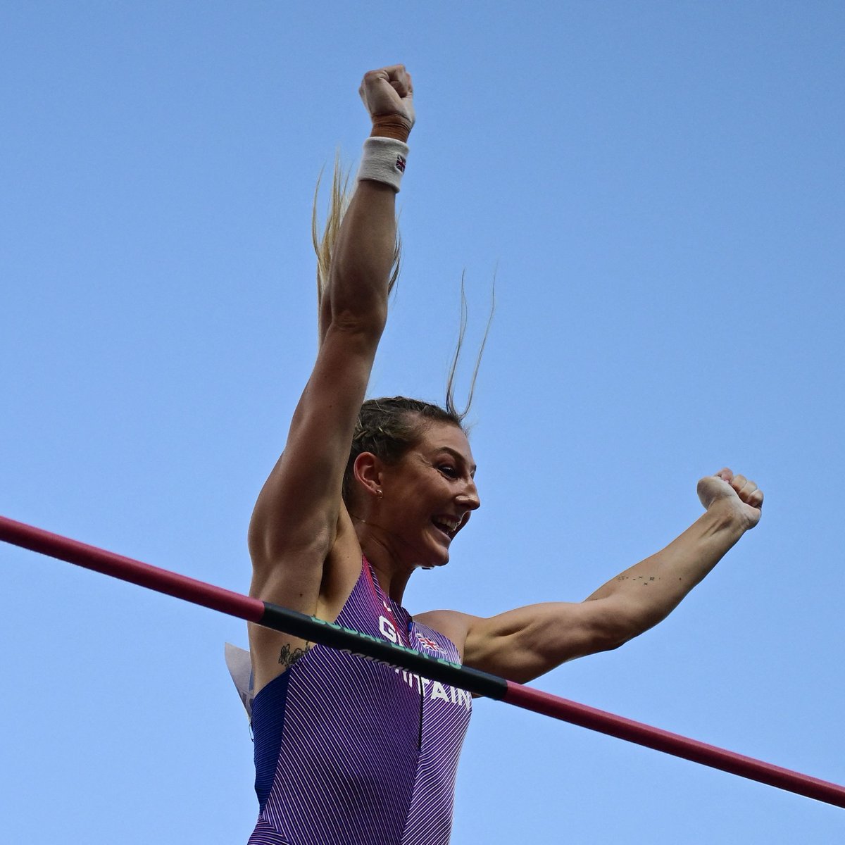YES! 💥

<a href="/MollyCaudery/">Molly Caudery</a> has qualified for the pole vault final at the World Championships with a 4.65m clearance!

What a year for Molly...

#WorldAthleticsChamps