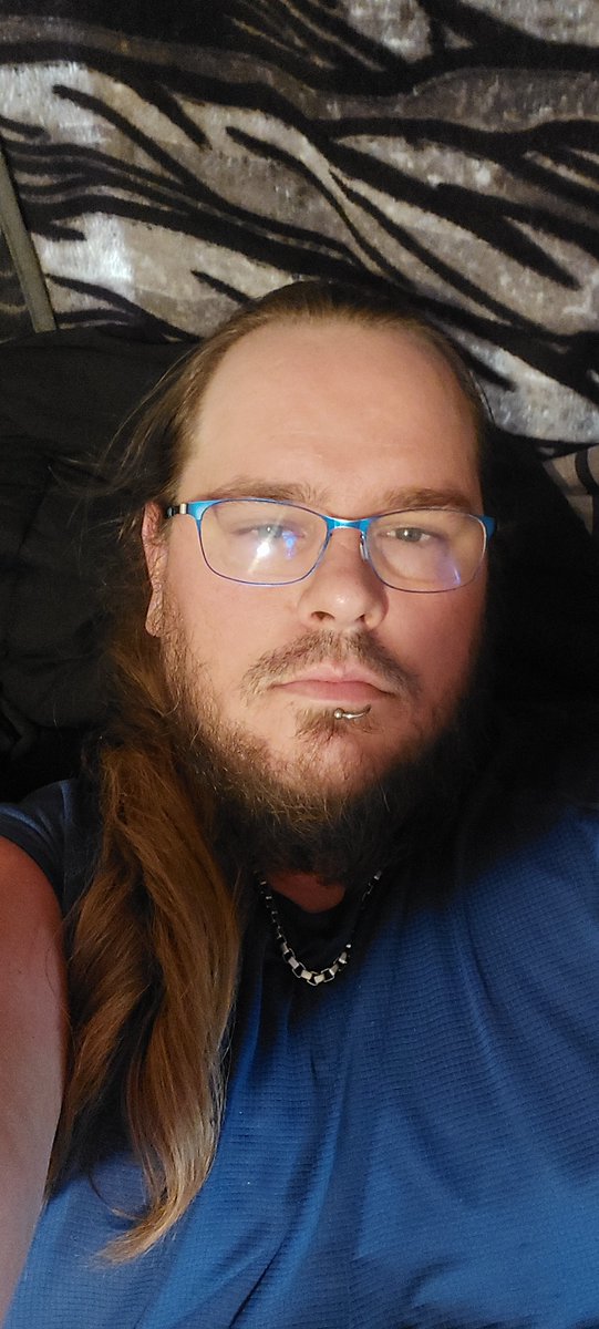 MikeDeshazo7's tweet photo. Bored as hell need someone to hang out with any takers https://t.co/vvcA1TmhRr