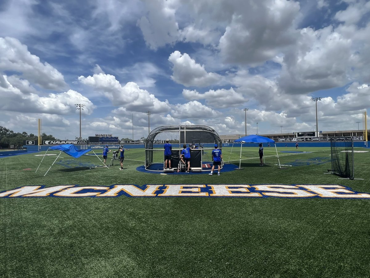 Great day to be on the turf!

#GeauxPokes | #FERDA