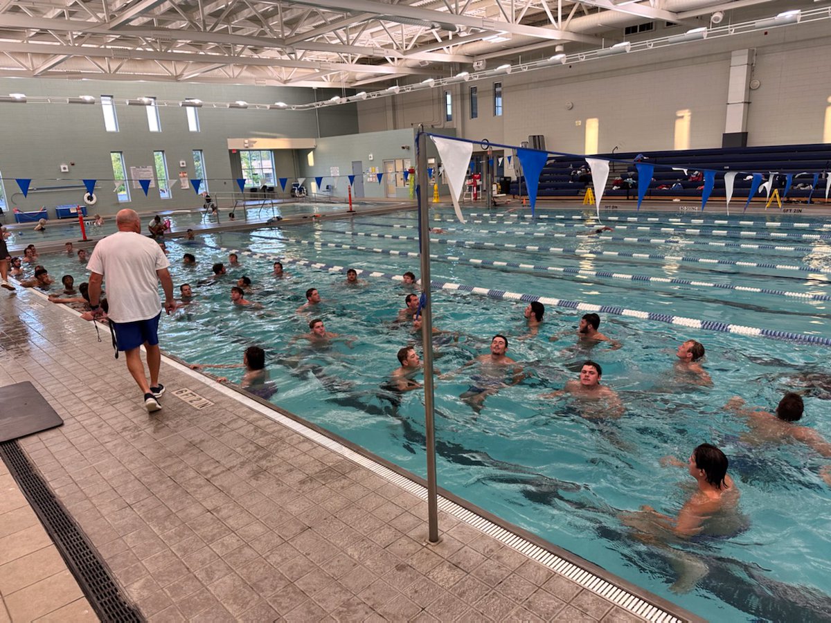 Brunswick_CC's tweet photo. We had a #Dolphin Pod sighting at the Dinah E. Gore Sports & Aquatics Complex. Fall Baseball begins soon, so the BCC Dolphins #Baseball team is preparing. They're conditioning and strength training and took to the pool today. Way to go, Dolphins! #YOUcanBCC #BCCBaseball https://t.co/QsWh1SgD9v
