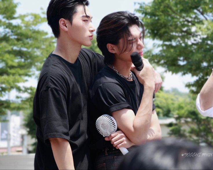 parazombie29's tweet photo. 💞 тред усаны соулмейты и вообще комфортики 💞 https://t.co/Rturcfup6S