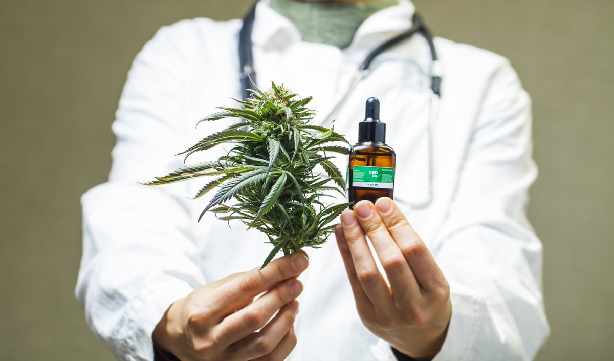 For wide distribution: We have an exciting postdoc opportunity to contribute to the evidence base on health effects of medicinal cannabis use here at Hopkins. More information on the project and how to apply: tinyurl.com/ycxcwchr
<a href="/JohnsHopkinsDMH/">Dept of Mental Health at BSPH</a> <a href="/JohnsHopkinsSPH/">Johns Hopkins Bloomberg School of Public Health</a>