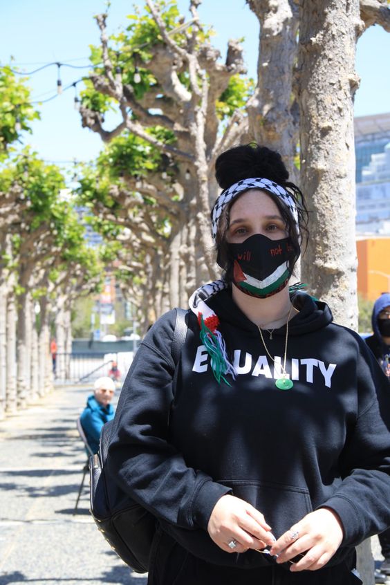 To see all these Palestine supporters I feel like the world is heading to a better place.❤️🇵🇸🕊️