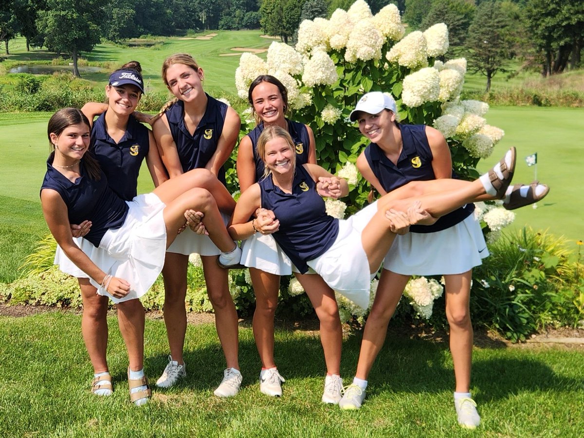 stjoegolf's tweet photo. The SJ Bears opened conference play with an impressive 170 at Lake Michigan Hills, taking 2nd. Leading the Bears were Morgan Guzzo (40), Marley Walters (40) and Grace Rommel (44). It was a team effort as the rest of the Bears shot in the mid-40's. https://t.co/5ZaB2m31Zp