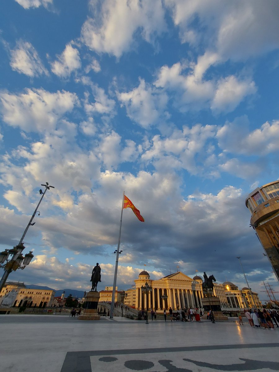 rafaeLio_'s tweet photo. Skopje, Macedonia del Norte https://t.co/C5qo6QeXJ6