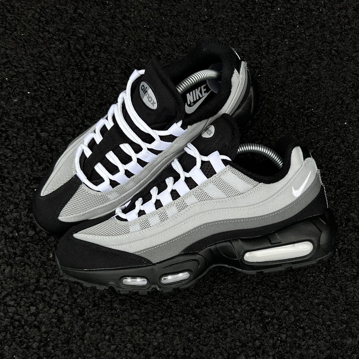 white junior air max 95