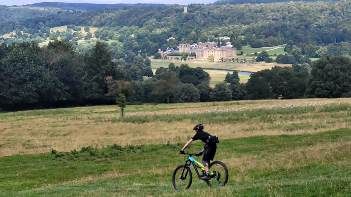 philantony77's tweet photo. Perfect day's riding in the White Peak around Bakewell, Sun and dry trails..π
#benicesayhi
@KoftheP https://t.co/ddZv8OkArL