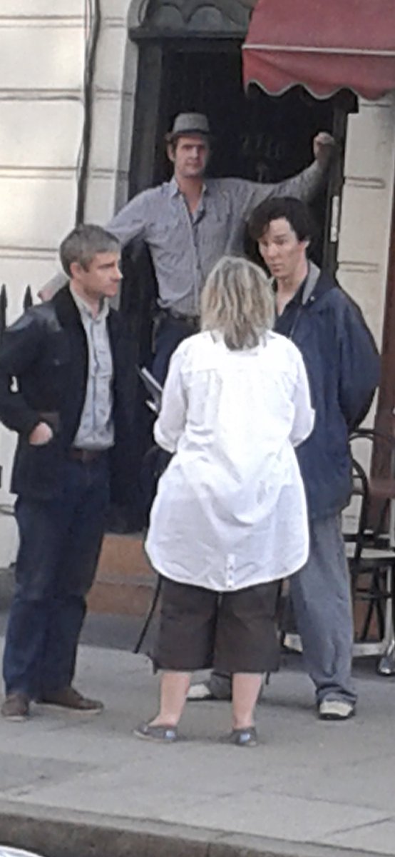 Tania221666's tweet photo. 10years ago! Surely not! Fab memories #Setlock #Sherlock Blurry but mine ❤️ https://t.co/VEXylZB8BZ