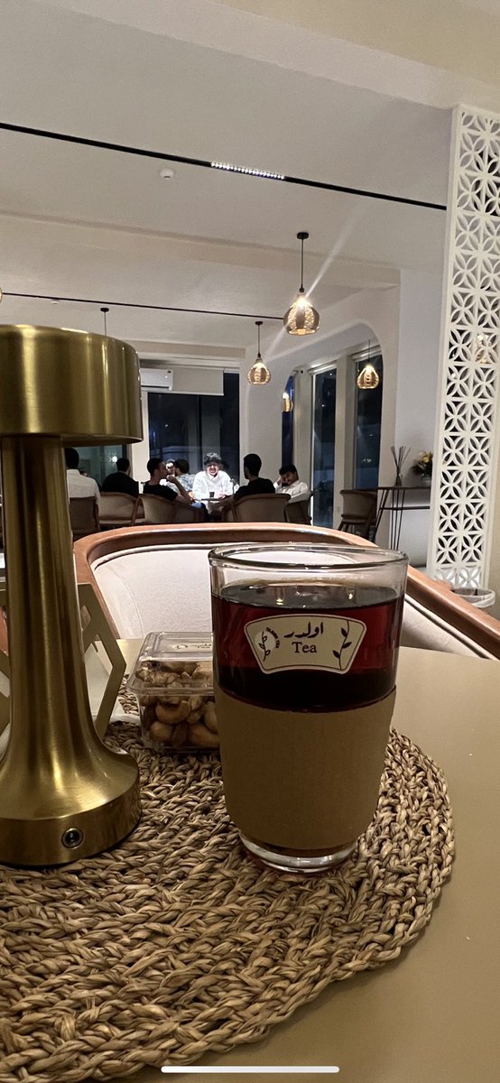 bdallha08's tweet photo. الشاهي الي يطرب الراس من طعمه 
تحس انه يوصل لفكرة ماقدر مرة في بالك 🌱 https://t.co/znT9wmvvD6