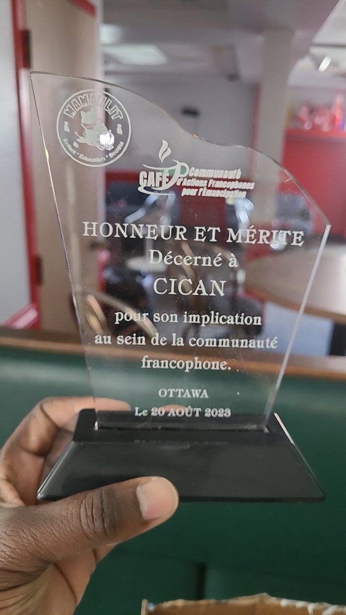 cafe2206's tweet photo. FÉLICITATIONS à Malia Ortal JN VICTOR, la CHAMPIONNE du concours d’éloquence 2023 "J’aime Lire en Français"
GRAND MERCI à @CICANCA pour son appui à la réalisation de cette activité à travers son programme PARLER-F. (CAFÉ) @ZWilinx et @Mamanlit vous sont très reconnaissants!!! https://t.co/FvyB6yefSh