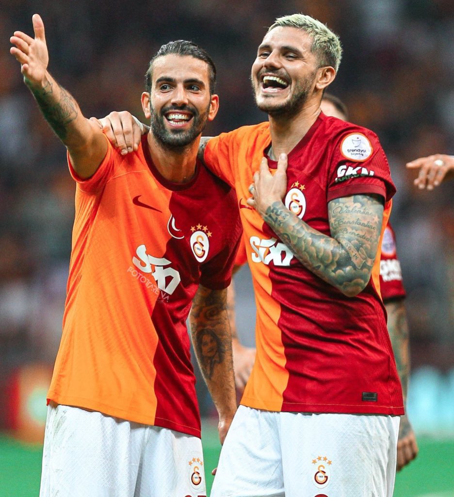 🎈 30 milyon Euro verdikleri kronik sakat çöpler ilk maçta sakatlandılar.