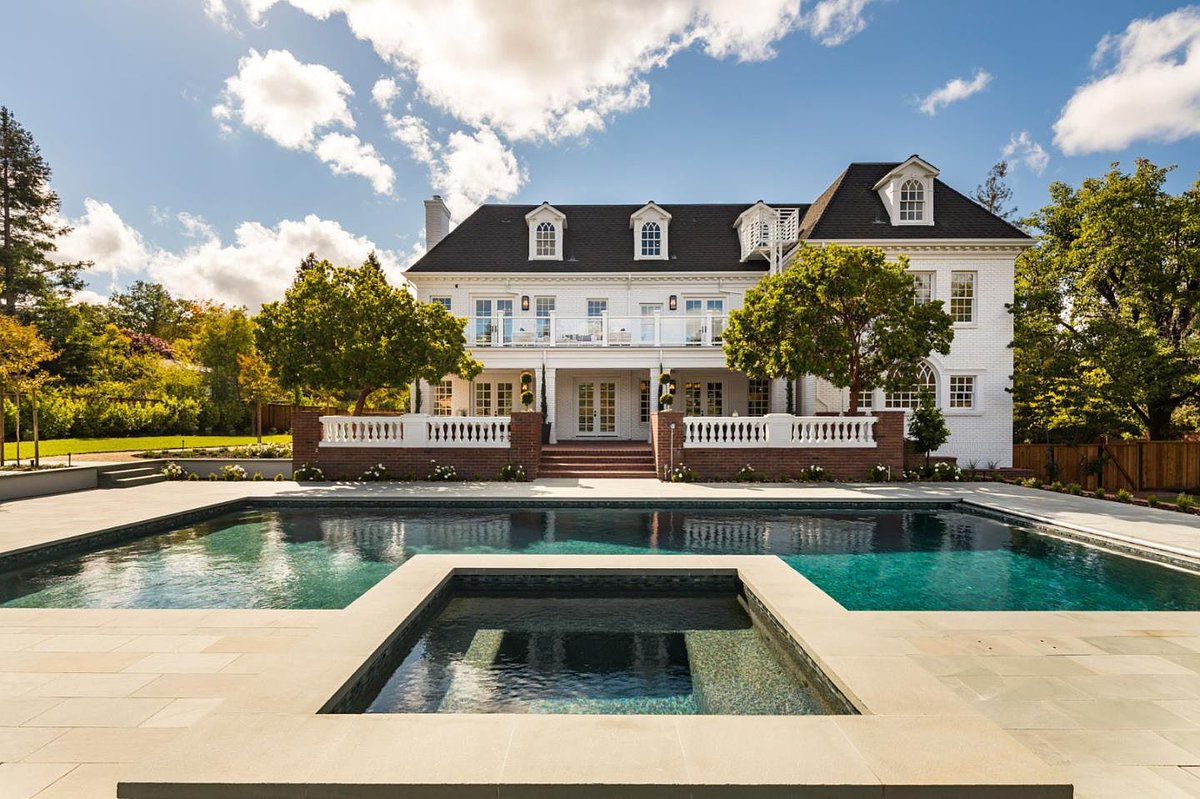 303 Atherton Ave., Atherton, CA is 11,660 square feet with 7 beds and 8.1 baths. It is listed for $14,988,000 with <a href="/DeLeonRealty1/">DeLeon Realty</a>. Take a look inside!

theamericanmansion.com/2021/08/11000-…