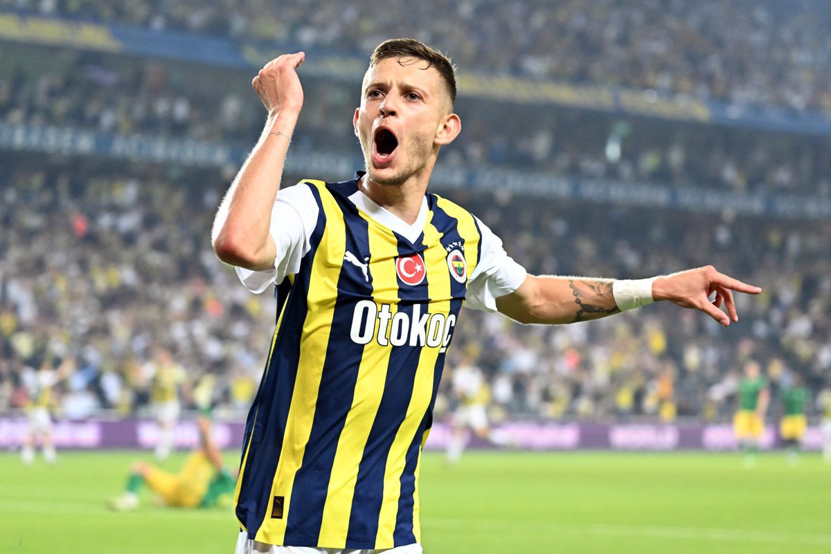 pivotdokuz's tweet photo. PİRAMİT Mİ DİKTİN GENE NE İCAT ETTİN AMQQQ https://t.co/6SDnjuUJhQ