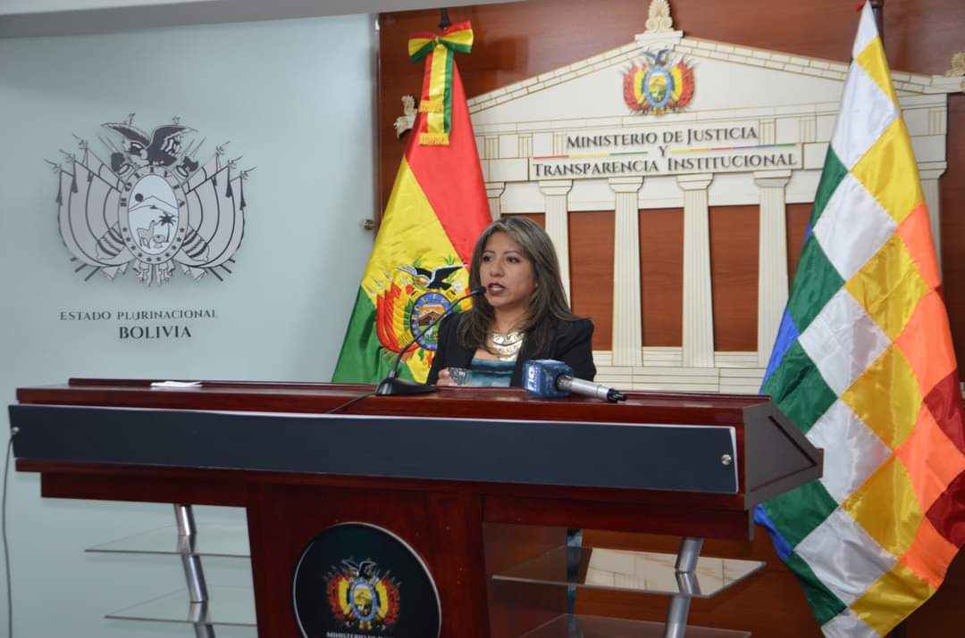 JusticiaBol's tweet photo. Gobierno remite a la ALP un anteproyecto de ley para fortalecer el cumplimiento de las obligaciones de asistencia familiar
#NotaDePrensa ➡️ https://t.co/93zJxuZ7dI
#UnidosRumboAlBicentenario
#LaTransformaciónDeLaJusticiaAvanza https://t.co/tqCsEDWJX2