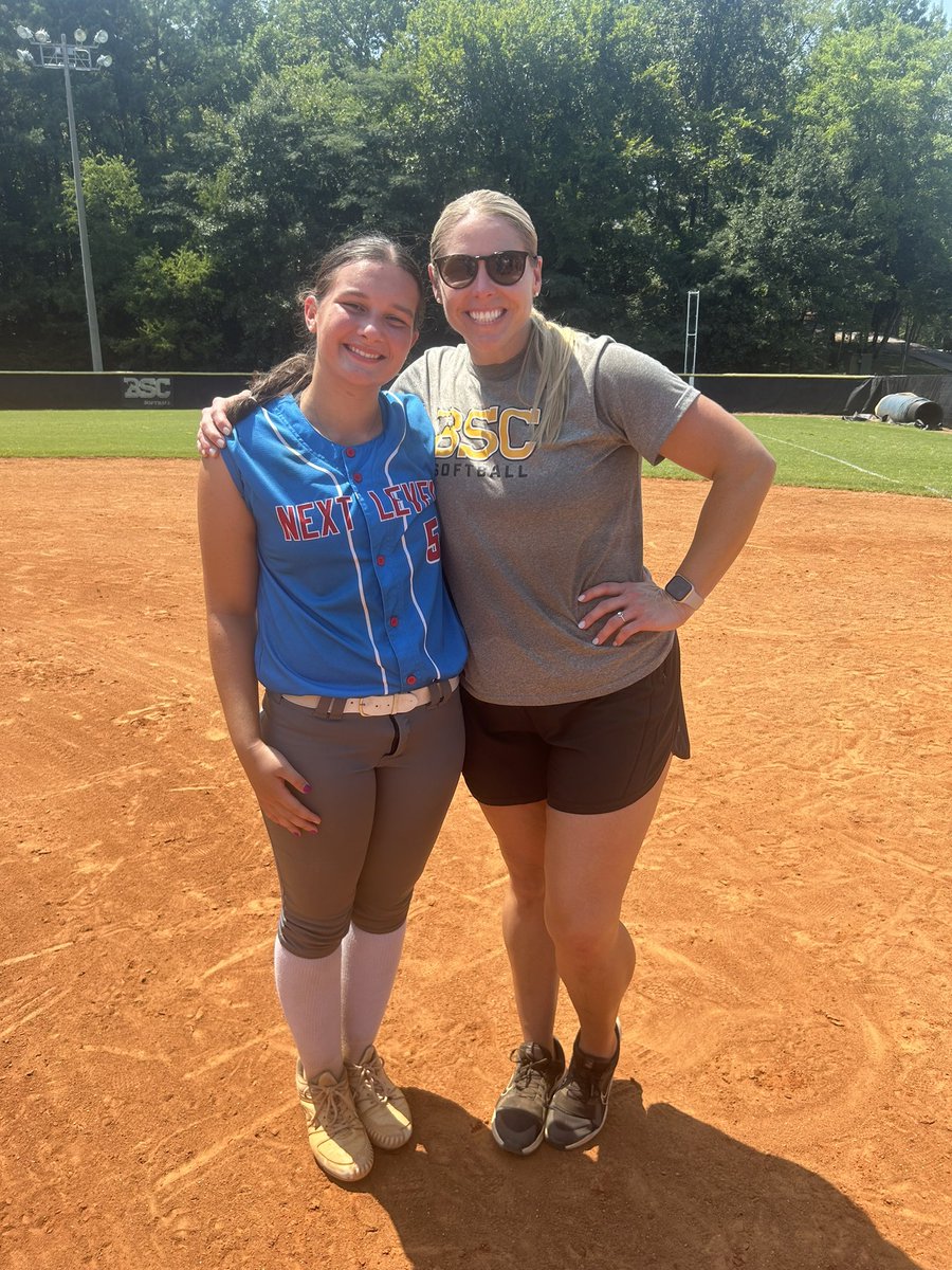 Eliz_Yother's tweet photo. A huge thanks to @aslocke22 and the @bscsoftball_ staff for a great camp yesterday! I loved getting to meet and talk to all the players! Despite the heat, I had a awesome time and learned so much! Yeah panthers!
@NextLevelWillis https://t.co/1n2Vjah9wy