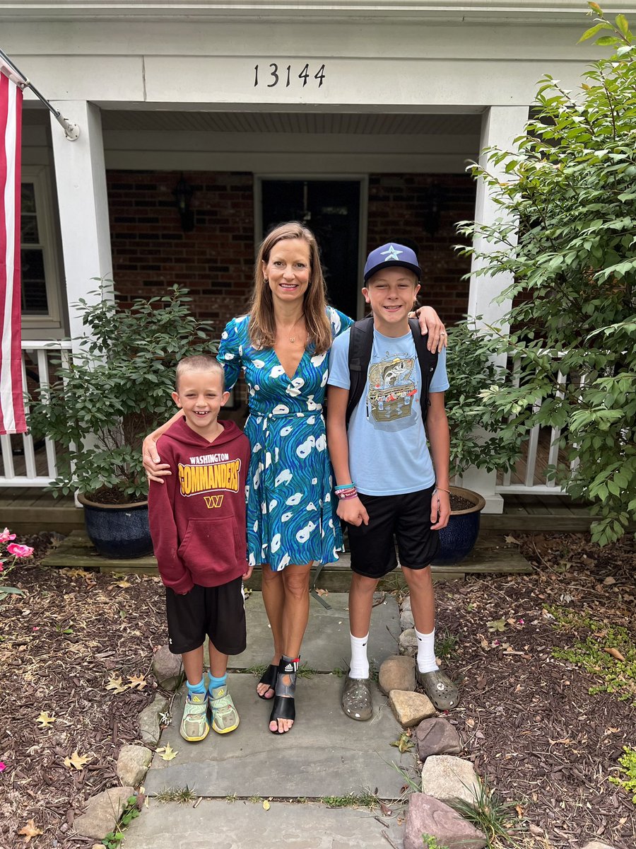 AngTaggart's tweet image. And so begins my 20th year of teaching. Year 11 @OaktonHS for me, first day of 7th grade @RockyRunMS for Josh, and 1st day of 2nd grade @GBW_ES for Wyatt. We love @fcpsnews It’s going to be a great year!